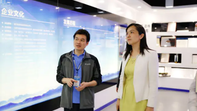 Shenzhen Communist Youth League Secretary Cai Ying Visits BANGYAN
